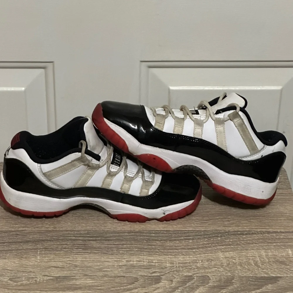 Nike Air Jordan 11 Retro Low GS 'Concord Bred' 2020 528896-160 Youth Size 5.5Y